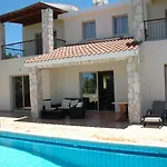 Villa Elena, *